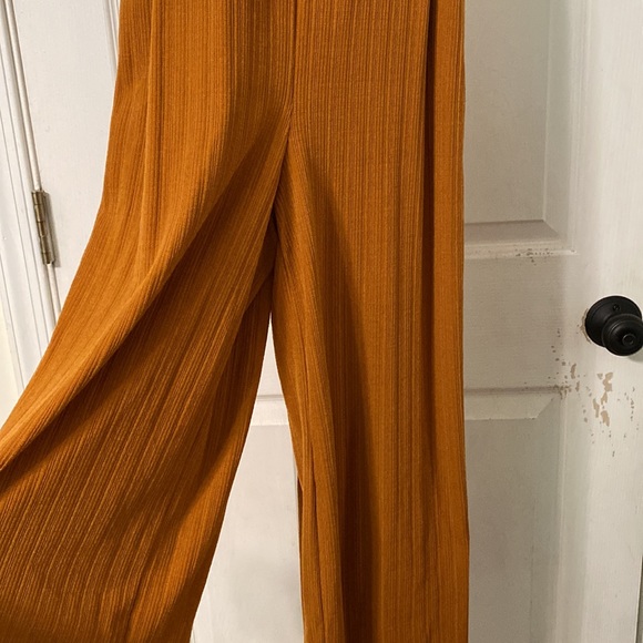 Excellent condition jumpsuit - Picture 2 of 4